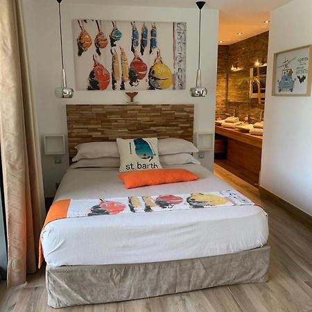 B&B Les Voiles De Valescure Chambres D'Hotes Et Son Espace Bien Etre Saint-Raphaël Esterno foto